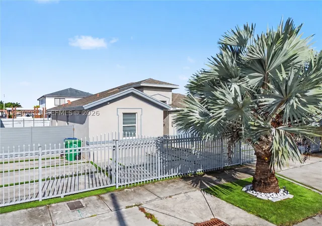 Photo 3 of Single family home for sale at 27904 SW 133rd Path, Homestead, FL 33032 | MLS# A12090023 | Listing updated on 2026-09-17