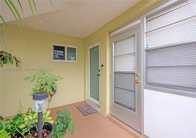 Photo 4 of Condo for sale at 960 Crystal Lake Dr #112, Deerfield Beach, FL 33064 | MLS# A12088615 | Listing updated on 2026-09-17