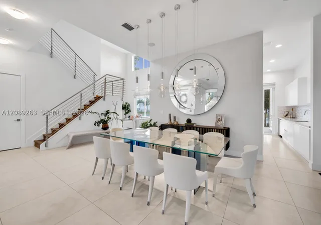Photo 3 of Single family home for sale at 10250 Nw 75th Terrace, Doral, FL 33178 | MLS# A12089263 | Listing updated on 2026-09-17