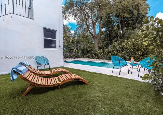 Photo 3 of Single family home for sale at 137 Ne 47th Street, Miami, FL 33137 | MLS# A12090229 | Listing updated on 2026-09-18