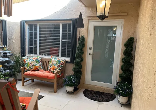 Photo 2 of Townhouse for sale at 19505 E Lake Dr, Hialeah, FL 33015 | MLS# A12090348 | Listing updated on 2026-09-19