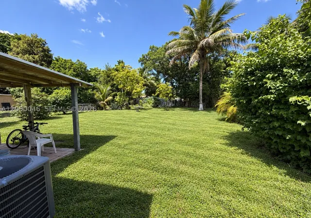 Photo 2 of Single family home for sale at 5871 NW 41st Terrace, North Lauderdale, FL 33319 | MLS# A12090046 | Listing updated on 2026-09-17