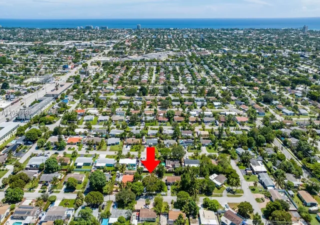 Photo 3 of Single family home for sale at 3360 Ne 12th Terrace, Pompano Beach, FL 33064 | MLS# A12090486 | Listing updated on 2026-09-17