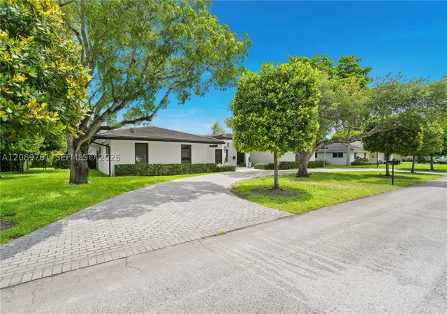 Photo 2 of Single family home for sale at 7420 Sw 109th Terrace, Pinecrest, FL 33156 | MLS# A12089761 | Listing updated on 2026-09-17