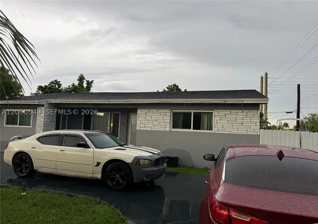Photo 2 of Single family home for sale at 6401 Dewey St, Hollywood, FL 33023 | MLS# A12090549 | Listing updated on 2026-09-17
