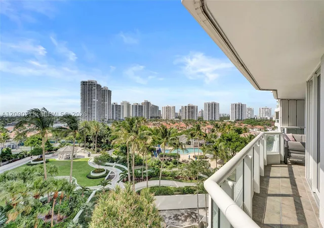 Photo 2 of Condo for sale at 21055 Yacht Clb Dr #901, Aventura, FL 33180 | MLS# A12090278 | Listing updated on 2026-09-17