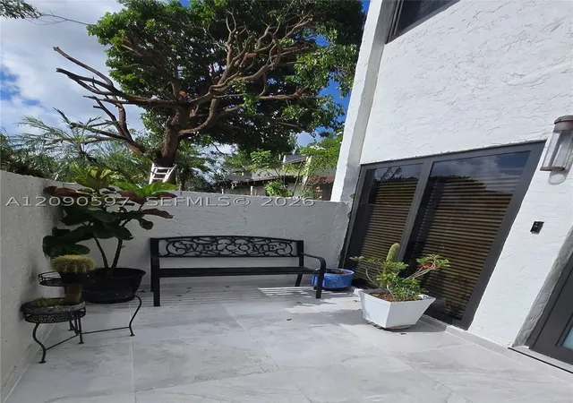 Photo 3 of Townhouse for sale at 6702 Southwest 113 Ct, Miami, FL 33173 | MLS# A12090597 | Listing updated on 2026-09-17