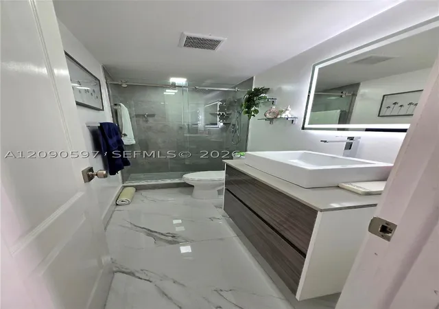 Photo 3 of Townhouse for sale at 6702 Southwest 113 Ct, Miami, FL 33173 | MLS# A12090597 | Listing updated on 2026-09-17