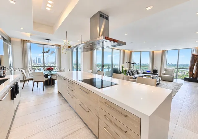Condo for sale at 17111 Biscayne Blvd #2210, North Miami Beach, FL 33160 | MLS# A12088973