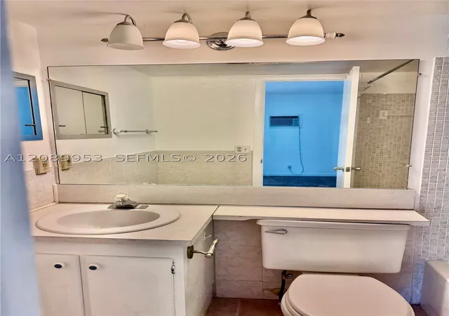Listing Photo 5 - Condo for sale in building located at 19 Newport, Deerfield Beach, FL 33442 - Unit #A
