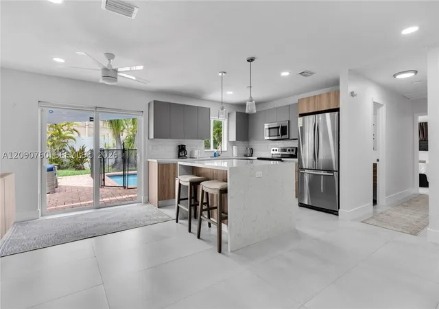 Photo 4 of Single family home for sale at 617 NW 30th Court, Wilton Manors, FL 33311 | MLS# A12090760 | Listing updated on 2026-09-16