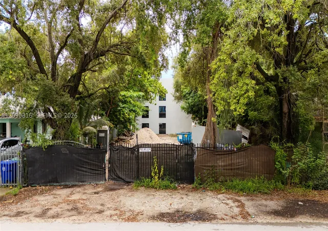 Photo 3 of Land for sale at 7521 Ne 3rd Court, Miami, FL 33138 | MLS# A12090816 | Listing updated on 2026-09-21