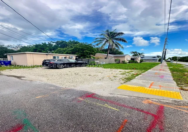 Photo 45 of Multi family home for sale at 1503 N 20th Avenue, Hollywood, FL 33020 | MLS# A12090820 | Listing updated on 2026-09-17