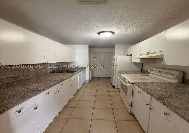 Photo 3 of Townhouse for sale at 14127 Sw 280th Terrace, Homestead, FL 33033 | MLS# A12090899 | Listing updated on 2026-09-21