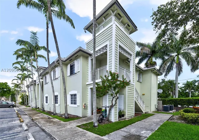 Condo for sale at 359 NE 27th Terrace #204, Homestead, FL 33033 | MLS# A12090927