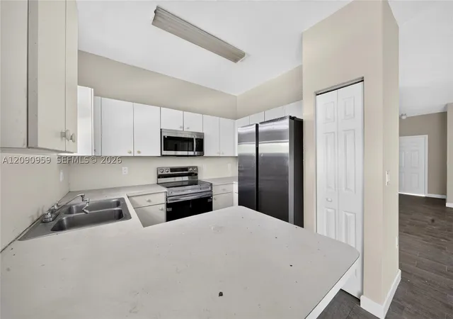 Photo 3 of Condo for sale at 2665 Ne 4th Street #204, Homestead, FL 33033 | MLS# A12090959 | Listing updated on 2026-09-17