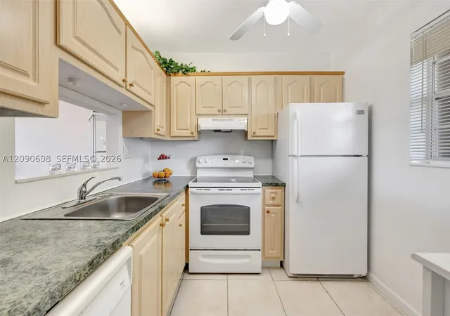Photo 3 of Condo for sale at 5002 Nw 35th Street #306, Lauderdale Lakes, FL 33319 | MLS# A12090608 | Listing updated on 2026-09-17