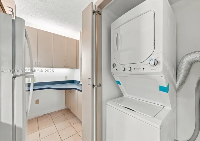 Photo 3 of Condo for sale at 6800 Cypress Rd #411, Plantation, FL 33317 | MLS# A12091006 | Listing updated on 2026-10-01