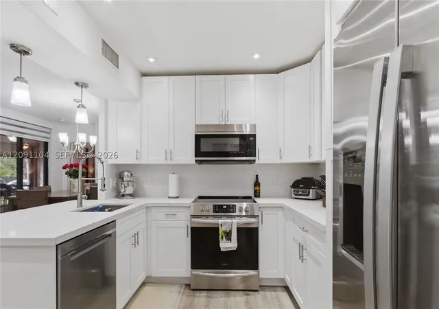Photo 3 of Condo for sale at 10790 Nw 14th Street #184, Plantation, FL 33322 | MLS# A12091104 | Listing updated on 2026-09-18