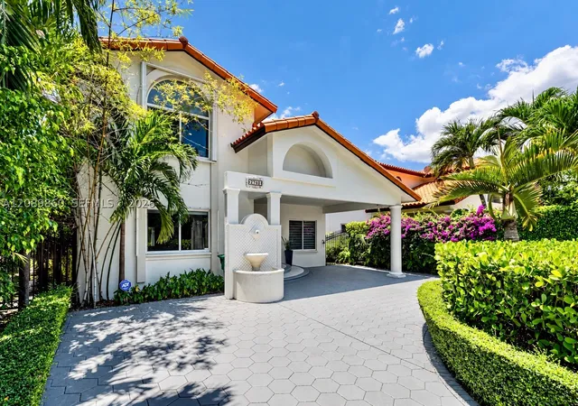 2740 SW 13th Street
