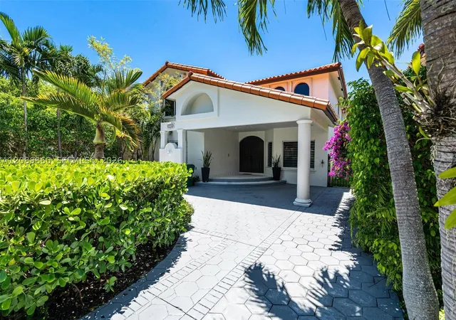 2740 SW 13th Street