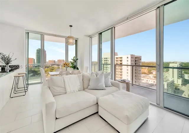 Photo 2 of Condo for sale at 79 Sw 12th Street #2201-S, Miami, FL 33130 | MLS# A12091005 | Listing updated on 2026-09-18