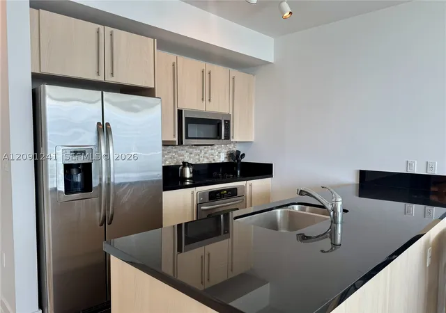 Photo 3 of Condo for sale at 79 Sw 12th Street #3005, Miami, FL 33130 | MLS# A12091241 | Listing updated on 2026-09-18