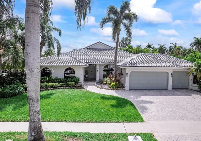 Photo 1 of Single family home for sale at 550 Nw 110th Avenue, Plantation, FL 33324 | MLS# A12091282 | Listing updated on 2026-10-05