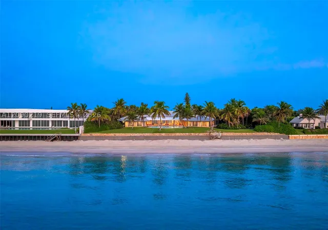 Photo 3 of Mansion for sale at 960 S Ocean Blvd, Manalapan, FL 33462 | MLS# A12090219 | Listing updated on 2026-09-28