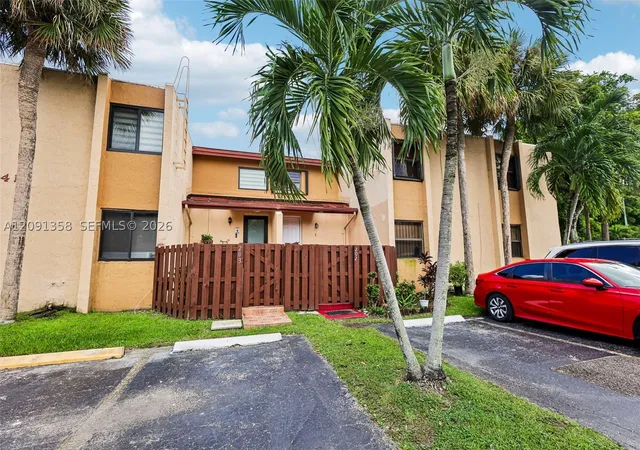 Photo 2 of Condo for sale at 241 W Park Dr #5-202, Miami, FL 33172 | MLS# A12091358 | Listing updated on 2026-10-06
