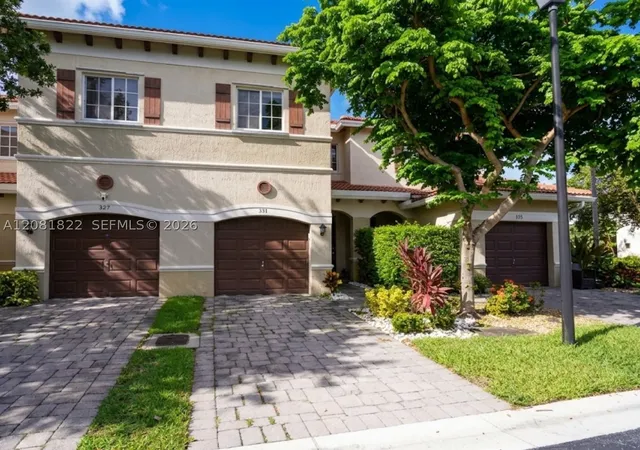 Photo 2 of Townhouse for sale at 331 Ne 47th Place #331, Deerfield Beach, FL 33064 | MLS# A12081822 | Listing updated on 2026-10-06