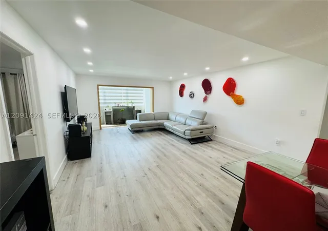 1555 W 44th Place #214D