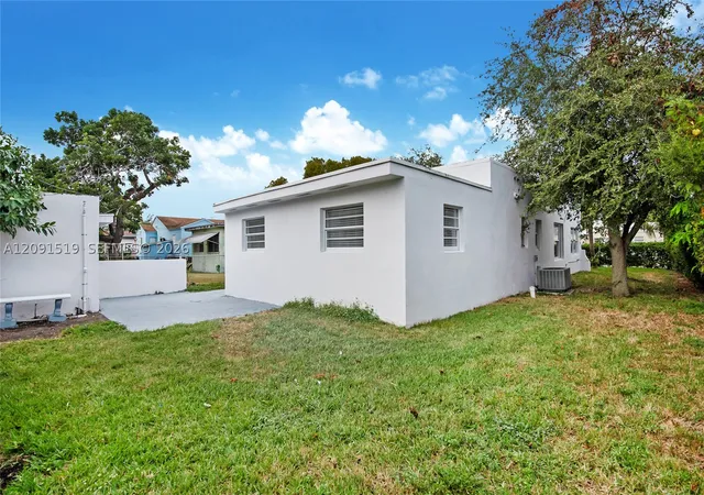 Photo 2 of Single family home for sale at 522 Nw 47th Terrace, Miami, FL 33127 | MLS# A12091519 | Listing updated on 2026-09-30