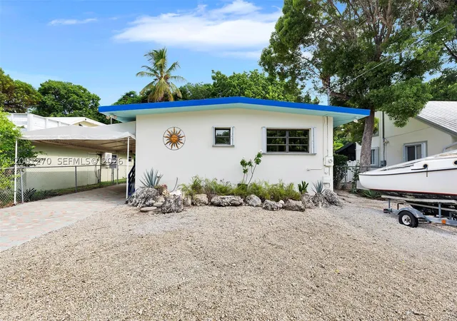Single family home for sale at 110 Indian Ave, Tavernier, FL 33070 | MLS# A12091270