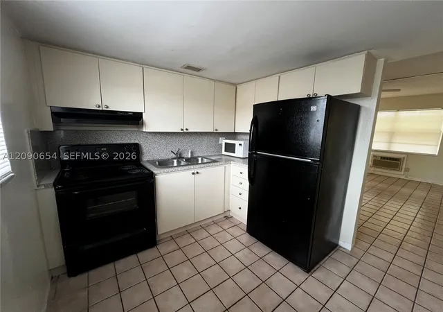 Photo 4 of Condo for sale at 13 NE 2nd Avenue #104, Dania Beach, FL 33004 | MLS# A12090654 | Listing updated on 2026-09-18