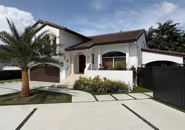 Photo 3 of Single family home for sale at 6610 Sw 104th Court, Miami, FL 33173 | MLS# A12091511 | Listing updated on 2026-09-20