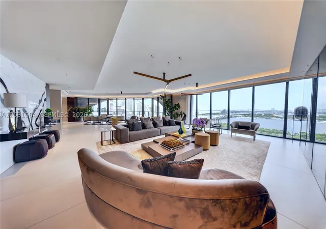 Photo 2 of Condo for sale at 1000 Ne Biscayne Blvd #2202, Miami, FL 33132 | MLS# A12091564 | Listing updated on 2026-09-22