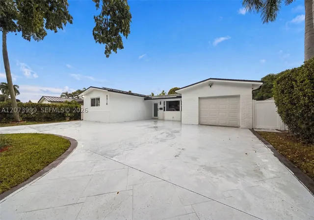 Photo 2 of Sale Pending at 5518 Mckinley St, Hollywood, FL 33021 | MLS# A12073999 | Listing updated on 2026-10-05