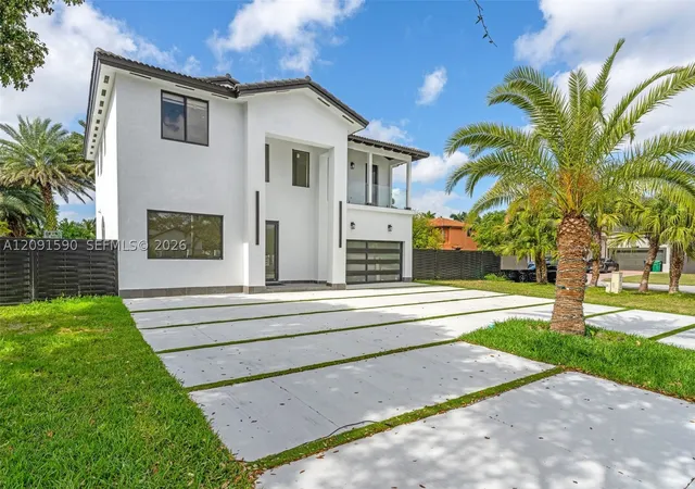 Photo 1 of Sale Pending at 19246 SW 132nd Avenue, Miami, FL 33177 | MLS# A12091590 | Listing updated on 2026-10-05