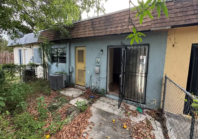 Photo 3 of Single family home for sale at 3896 Nw 207th Street Rd, Miami Gardens, FL 33055 | MLS# A12091665 | Listing updated on 2026-10-02