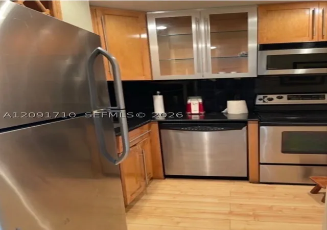 Photo 2 of Condo for sale at 800 West Ave #525, Miami Beach, FL 33139 | MLS# A12091710 | Listing updated on 2026-09-19