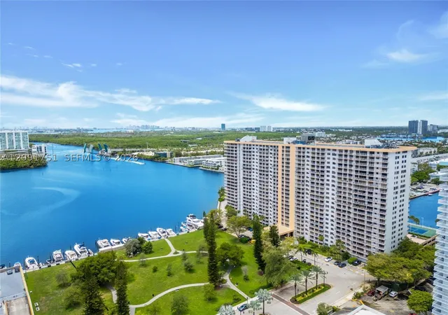 Listing Photo 1 - Condo for sale in building located at 290 174Th St, Miami, FL 33160 - Unit #611
