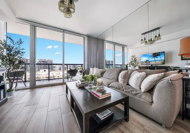 Photo 2 of Condo for sale at 6799 Collins Ave #701, Miami Beach, FL 33141 | MLS# A12076472 | Listing updated on 2026-09-22