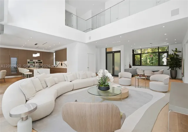 Photo 2 of Single family home for sale at 2803 Crystal Ct, Miami, FL 33133 | MLS# A12091020 | Listing updated on 2026-10-06