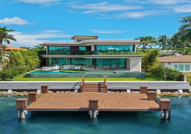 Single family home for sale at 80 S Hibiscus Dr, Miami Beach, FL 33139 | MLS# A12091851
