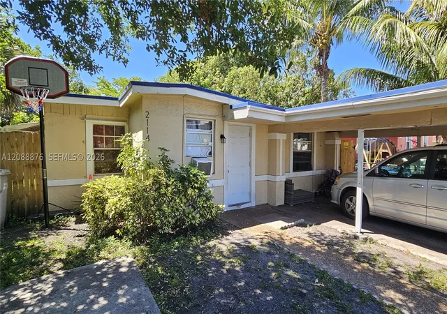 Photo 3 of Single family home for sale at 2114 Nw 5th Street, Pompano Beach, FL 33069 | MLS# A12088876 | Listing updated on 2026-10-04