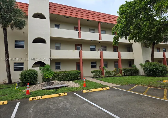 Photo 2 of Condo for sale at 3071 E Sunrise Lakes Dr #107, Sunrise, FL 33322 | MLS# A12091968 | Listing updated on 2026-09-19