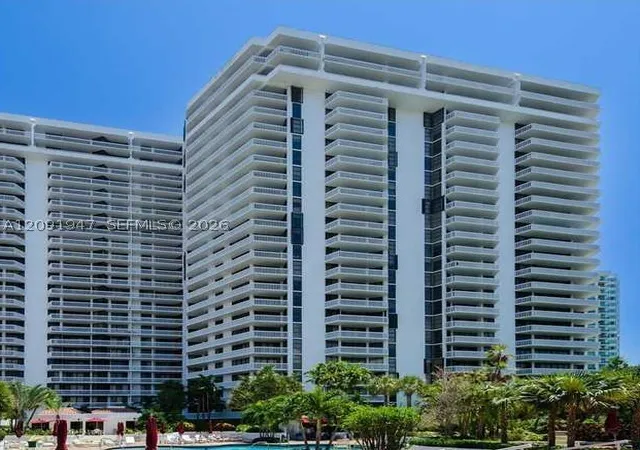 Photo 3 of Condo for sale at 20281 E Country Clb Dr #1105, Aventura, FL 33180 | MLS# A12091947 | Listing updated on 2026-09-24