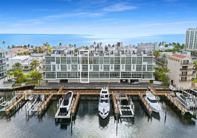 Photo 3 of Townhouse for sale at 2860 N Ocean Dr, Hollywood, FL 33019 | MLS# A12091980 | Listing updated on 2026-09-19
