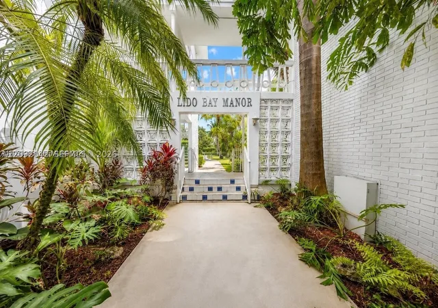 Condo for sale at 1631 NE 114th Street #307, Miami, FL 33181 | MLS# A12092042